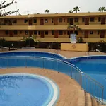 Torres Cristianos Apartment *